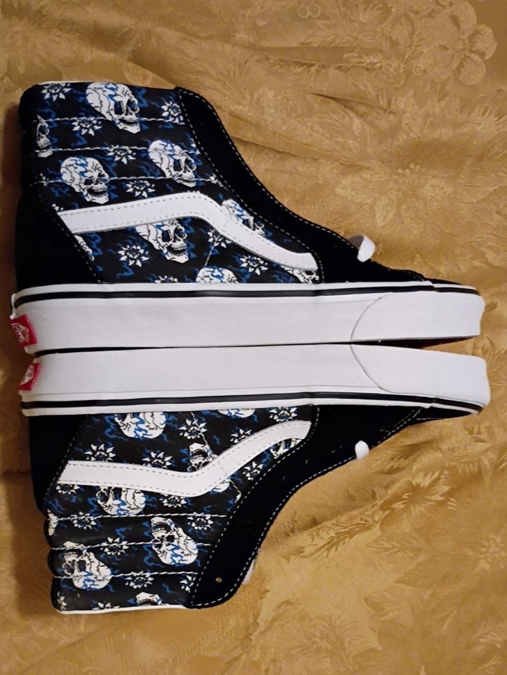 VANS Black and Blue Skulls Sk8-Hi Women's 7.5 Men's 6.0 - Picture 10 of 12